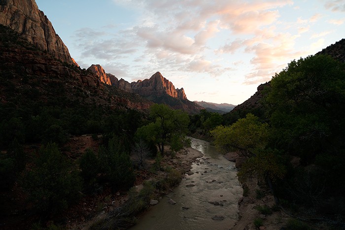 https://gazarphoto.com/files/gimgs/th-24_Zion-sunset-copy.jpg